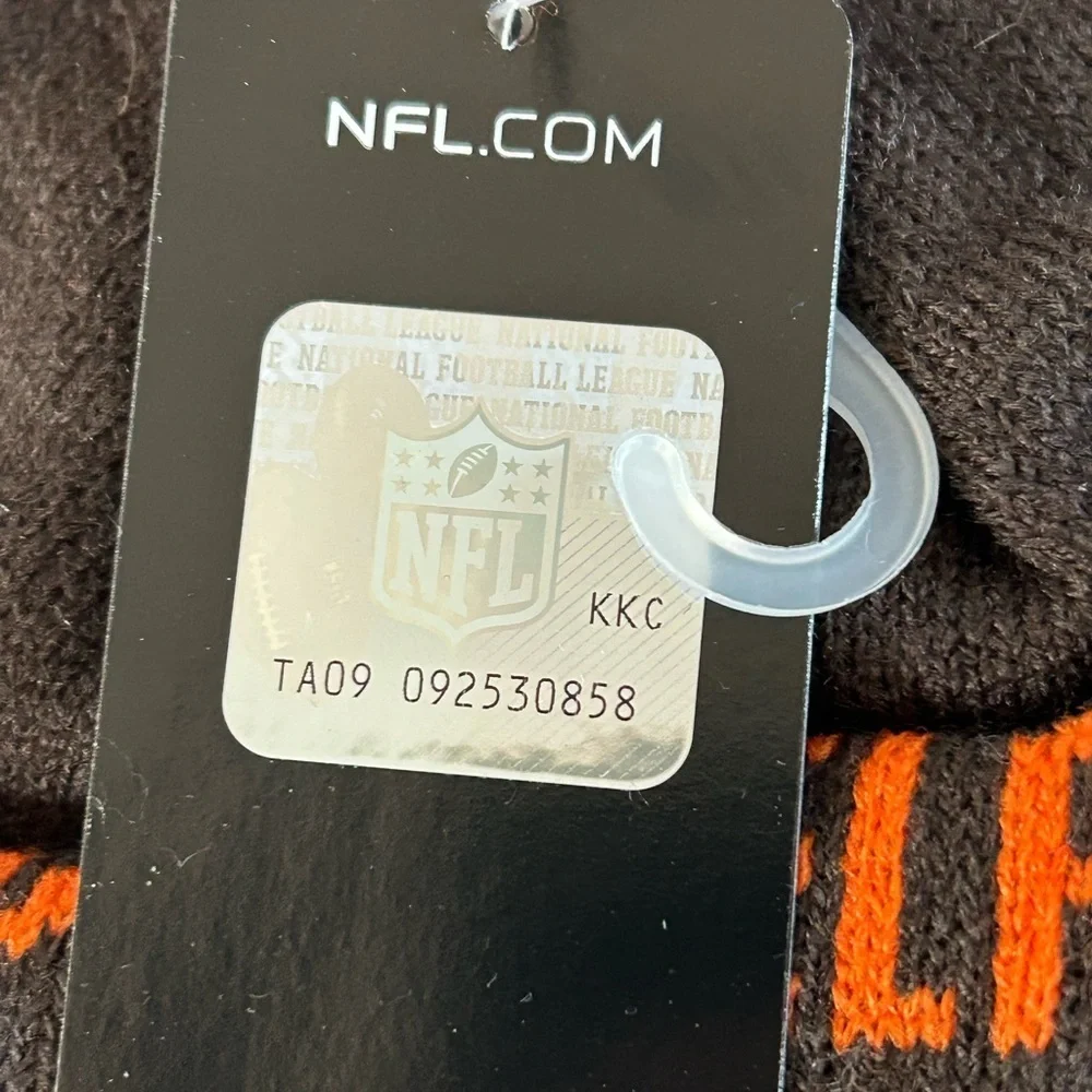 NWT NFL Cleveland Browns Kids Beanie -‎ Brown and Orange
